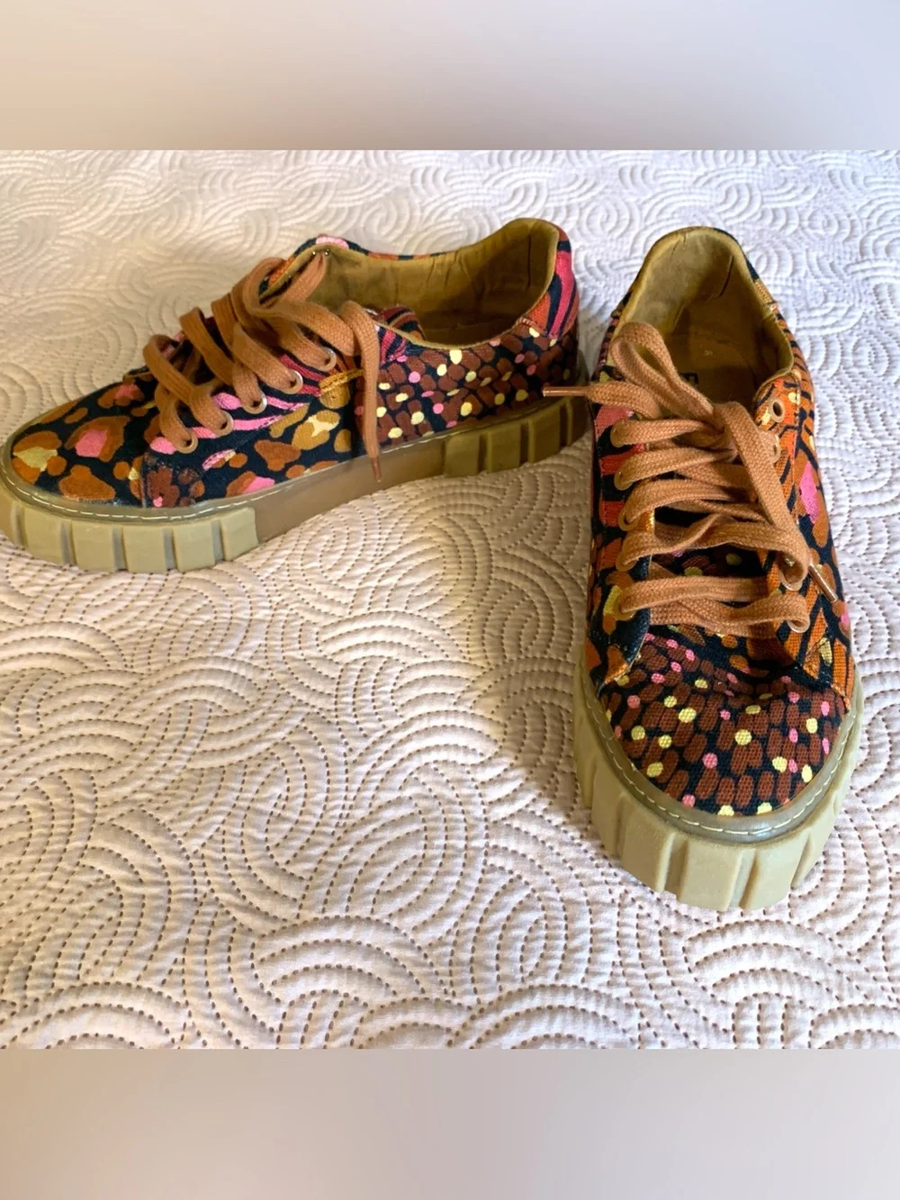 FARM Rio Multicolor Animal Print Canvas Shoe- Women’s Size 9